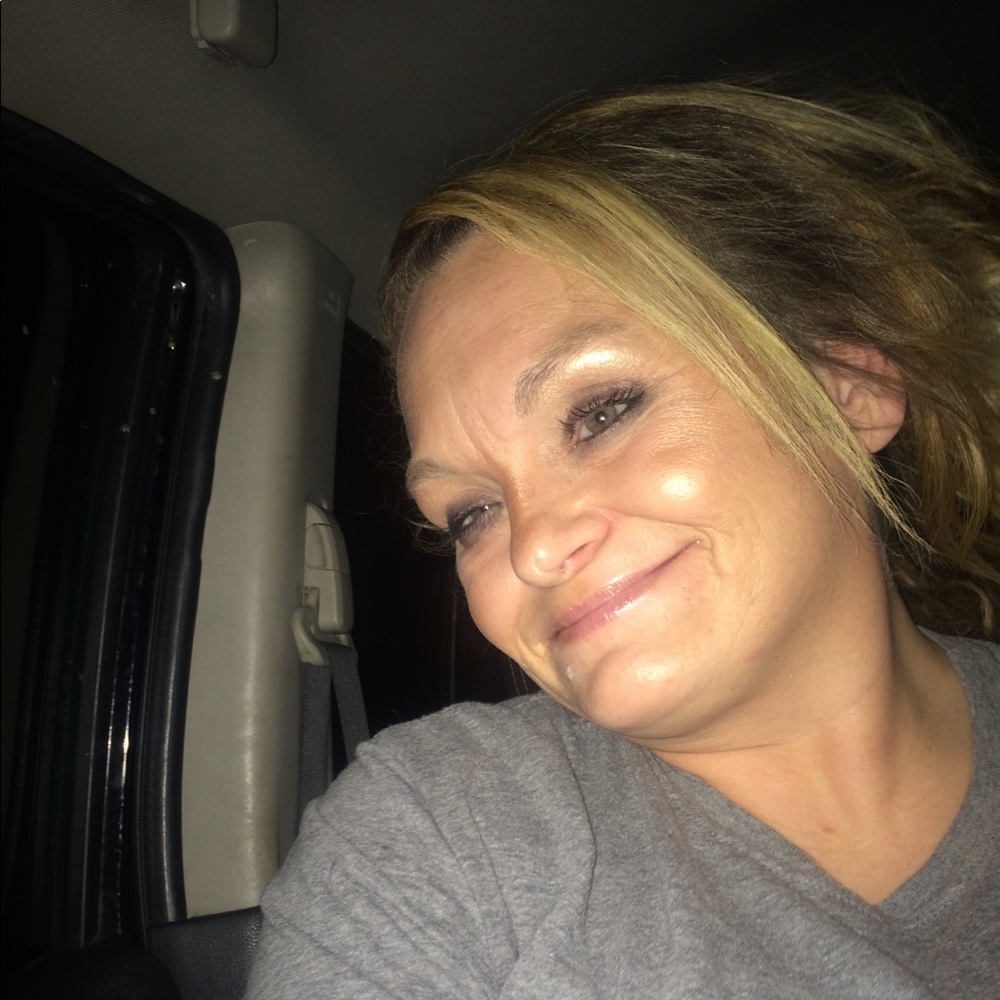 Meet your Posher, Danette